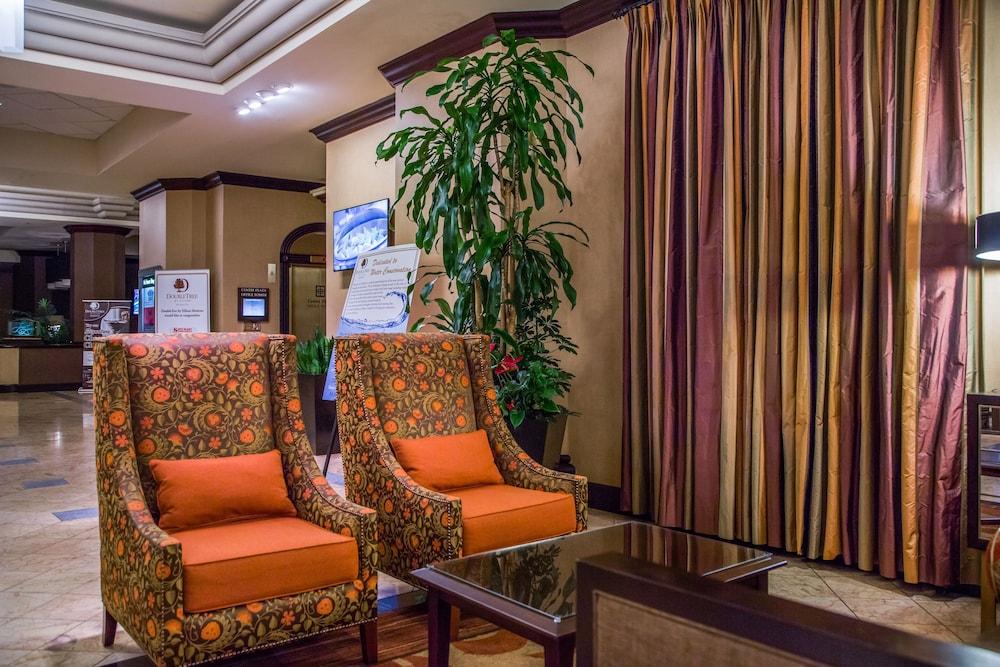 Doubletree By Hilton Modesto Hotell Exteriör bild