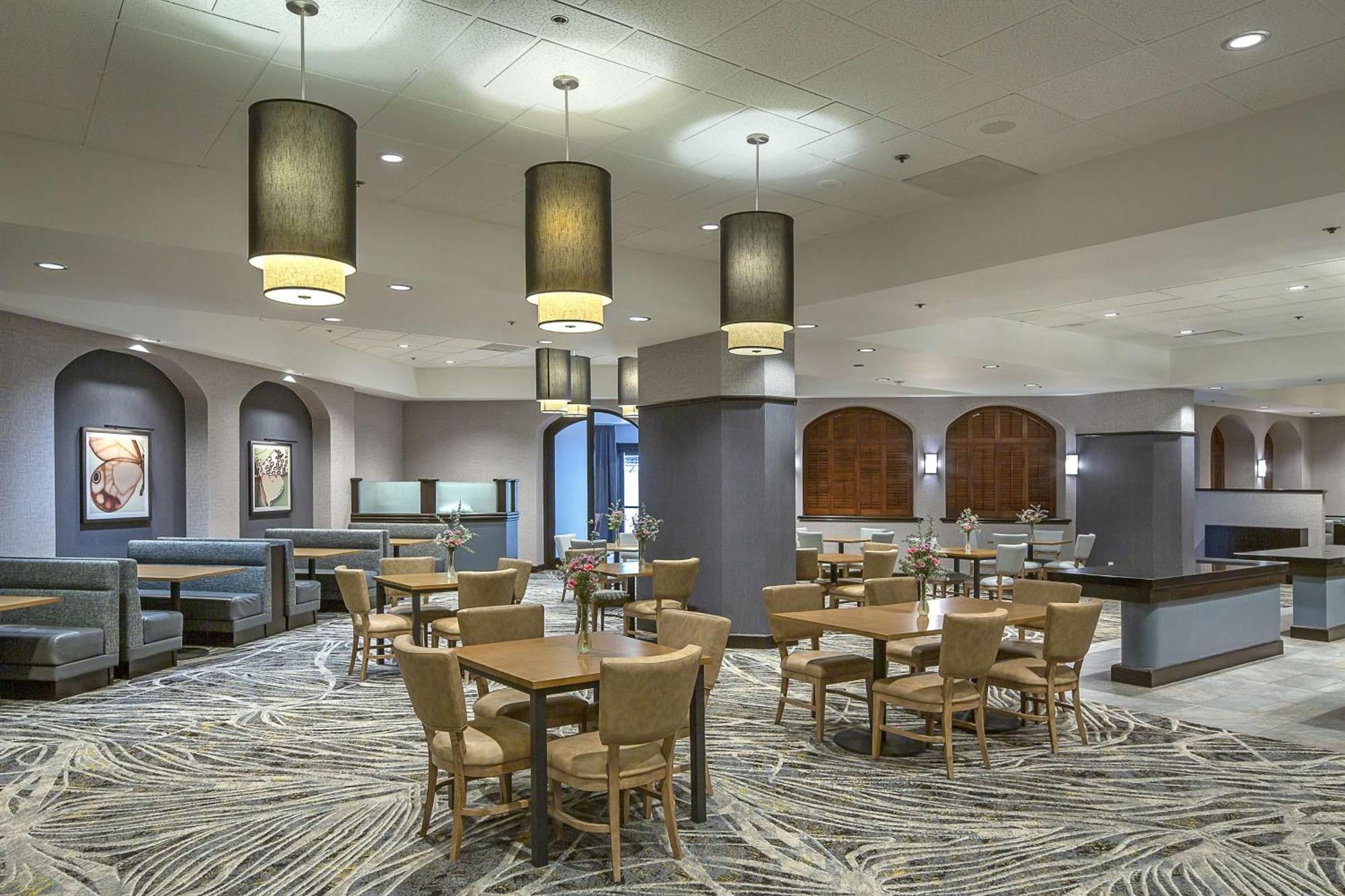 Doubletree By Hilton Modesto Hotell Exteriör bild