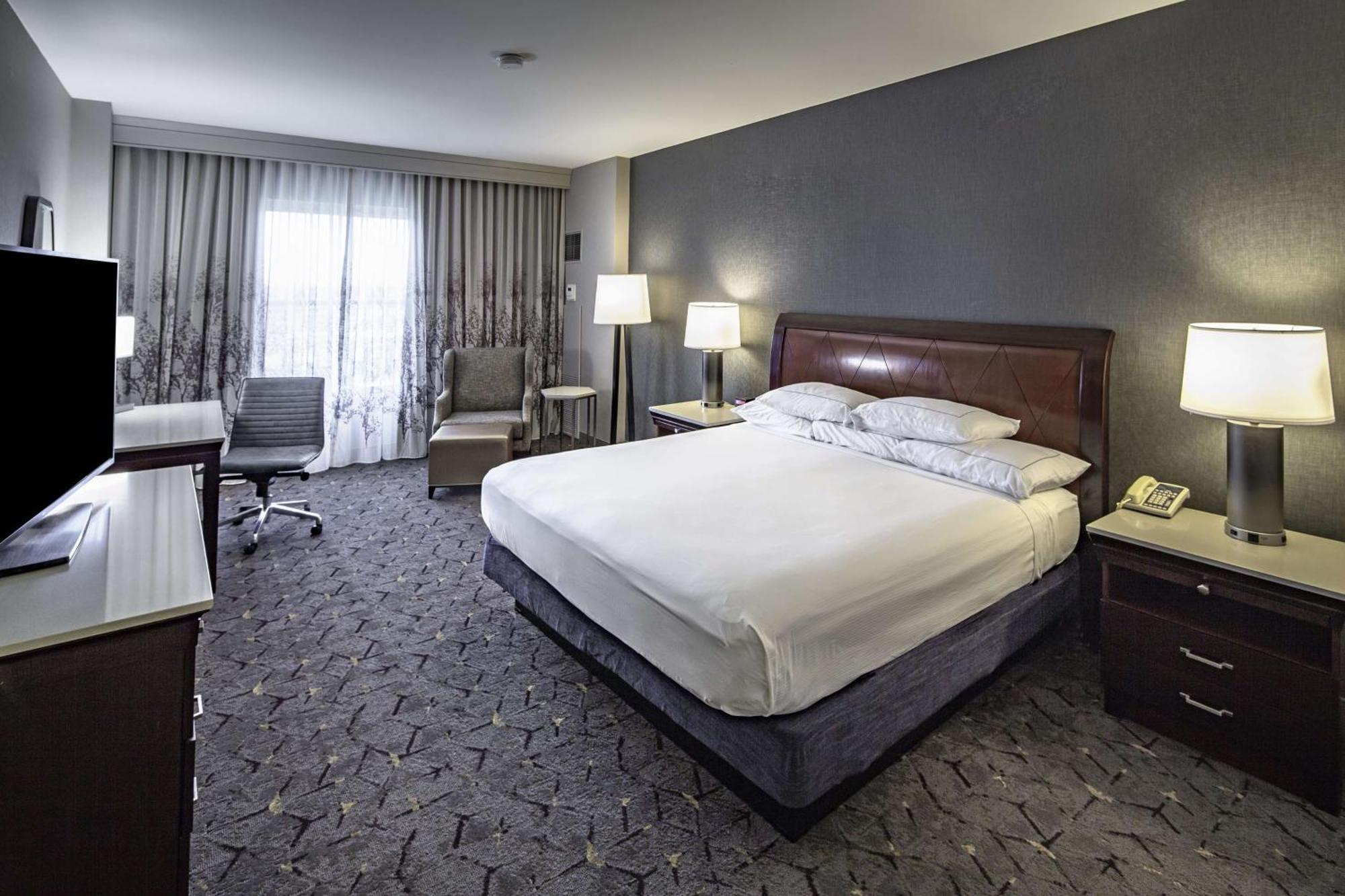 Doubletree By Hilton Modesto Hotell Exteriör bild